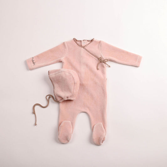 Bee & Dee Classic Stitch Velour Rose Footie & Beanie